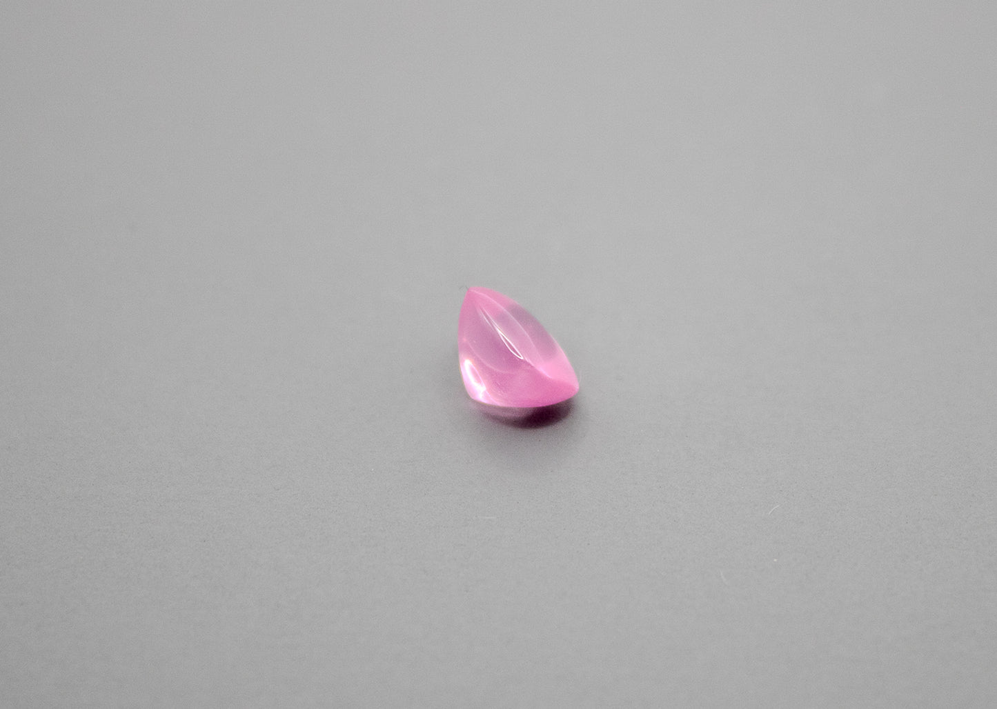 Milky Spinel - 1,88 cts