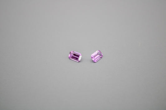 Unheated Purple Sapphires (pair) - 1,57 cts
